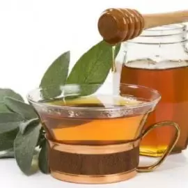 oczyszczający napar z miodem i octem herbata