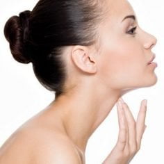 Domowe środki zaradcze na przebarwienia podbródka