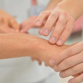 Domowy sposób na pielęgnację dłoni