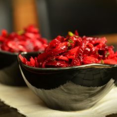 Sałatka z burakiem w roli głównej