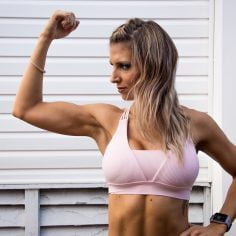 ćwiczenia na biceps dla kobiet