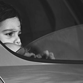 Dziecko w nagrzanym samochodzie