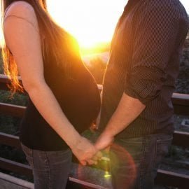 Ból pępka w ciąży