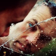 zwapnienia w miąższu jąder